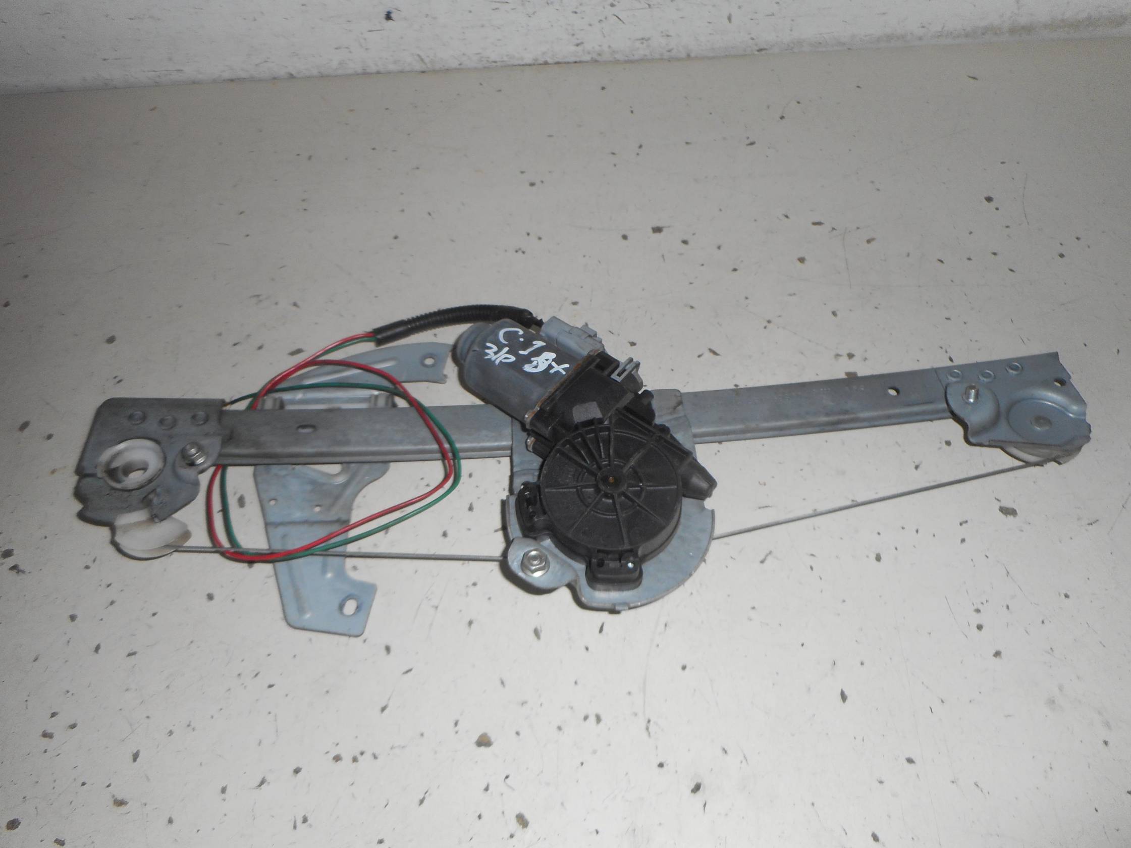 Alzacristallo elettr. porta ant. sx.